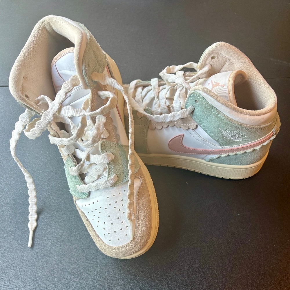 AIR JORDAN 1 MID GS "PINK OXFORD"